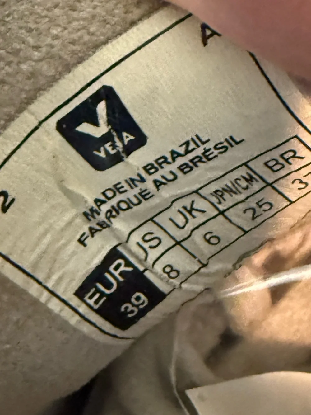 Veja vintage style